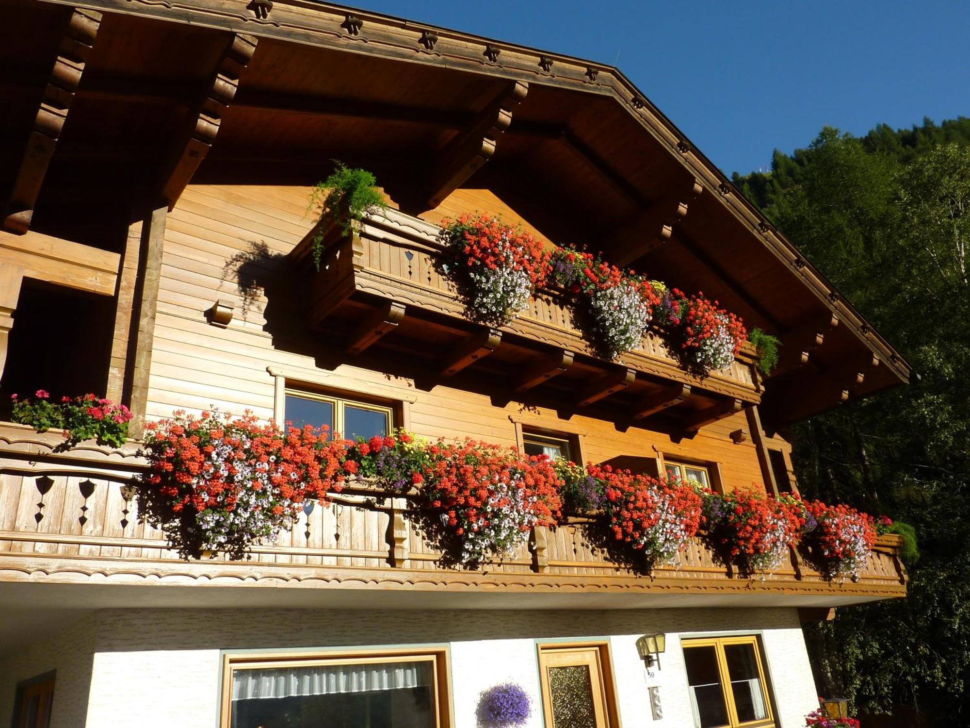 Pension Appartement Ambrosi Heiligenblut Exteriér fotografie