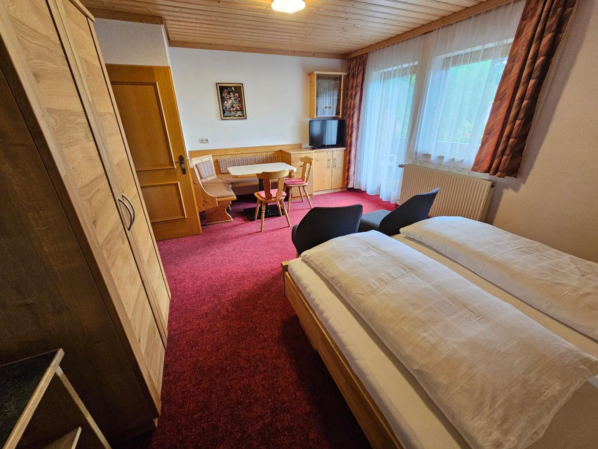 Pension Appartement Ambrosi Heiligenblut Exteriér fotografie