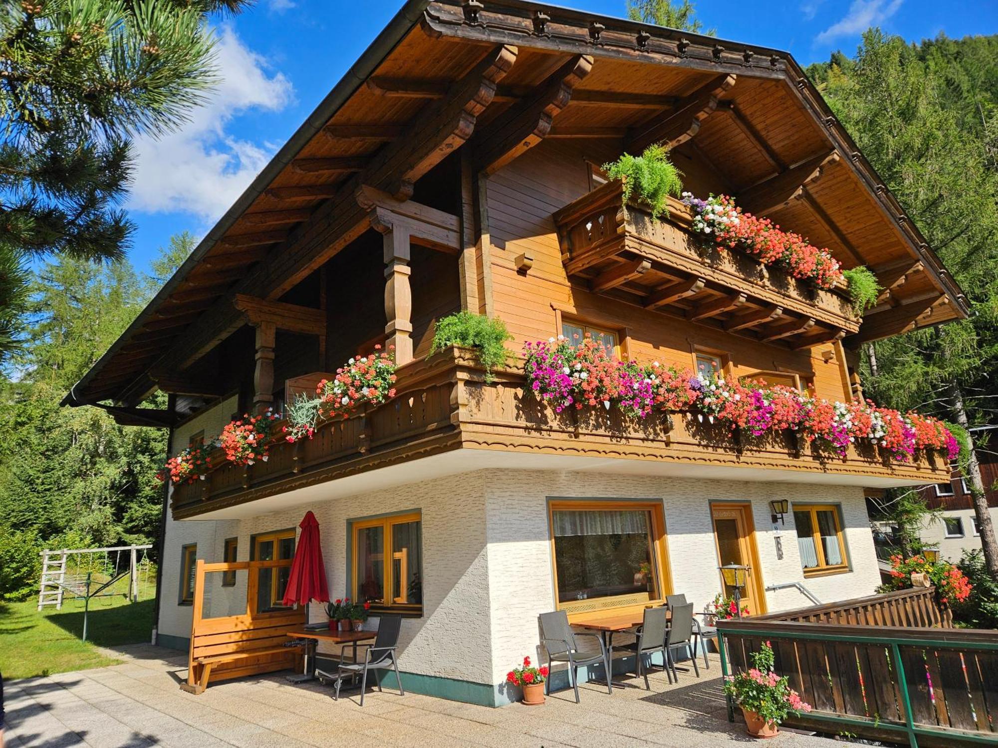 Pension Appartement Ambrosi Heiligenblut Exteriér fotografie