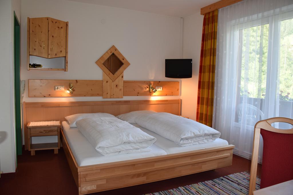 Pension Appartement Ambrosi Heiligenblut Exteriér fotografie