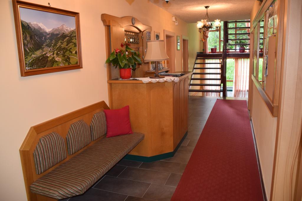 Pension Appartement Ambrosi Heiligenblut Exteriér fotografie